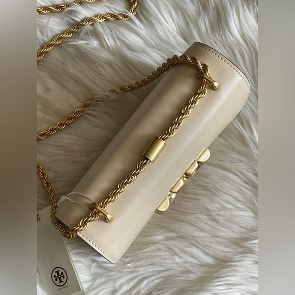 73589 - Tory Burch Eleanor Small Convertible Shoulder Bag - Picture 8 of 15